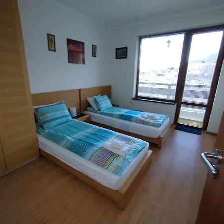 Cedar 4 Self-catered Apartment